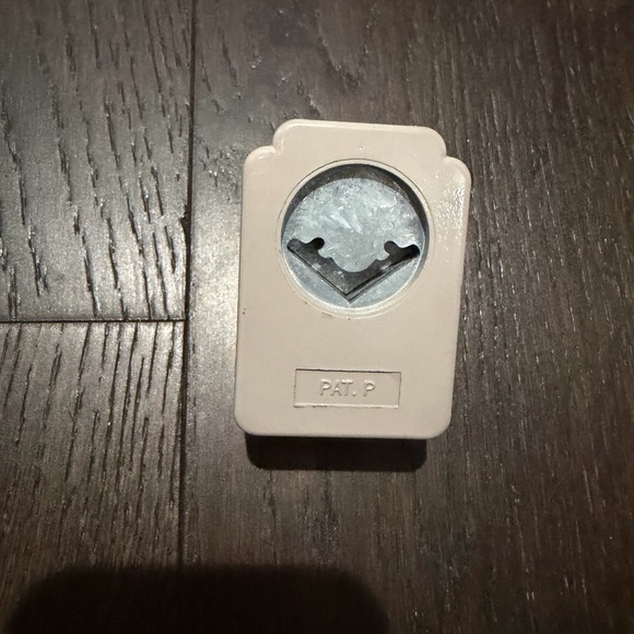 Creative Memories corner and scallop corner rounder - Picture 2 of 2